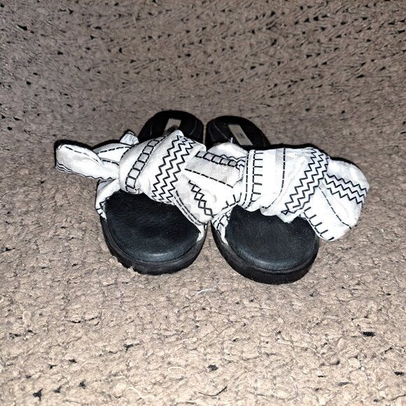 MIISTA LONDON-Valerie-Black & White Bow Slide Sandals-Size 37/US 6.5-Excellent - Picture 3 of 7